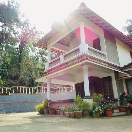Coorg Divine Spark Home Stay Suntikoppa 外观 照片