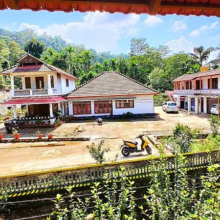 Coorg Divine Spark Home Stay Suntikoppa 外观 照片