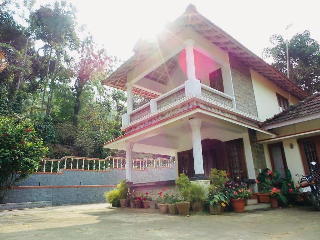 Coorg Divine Spark Home Stay Suntikoppa 外观 照片