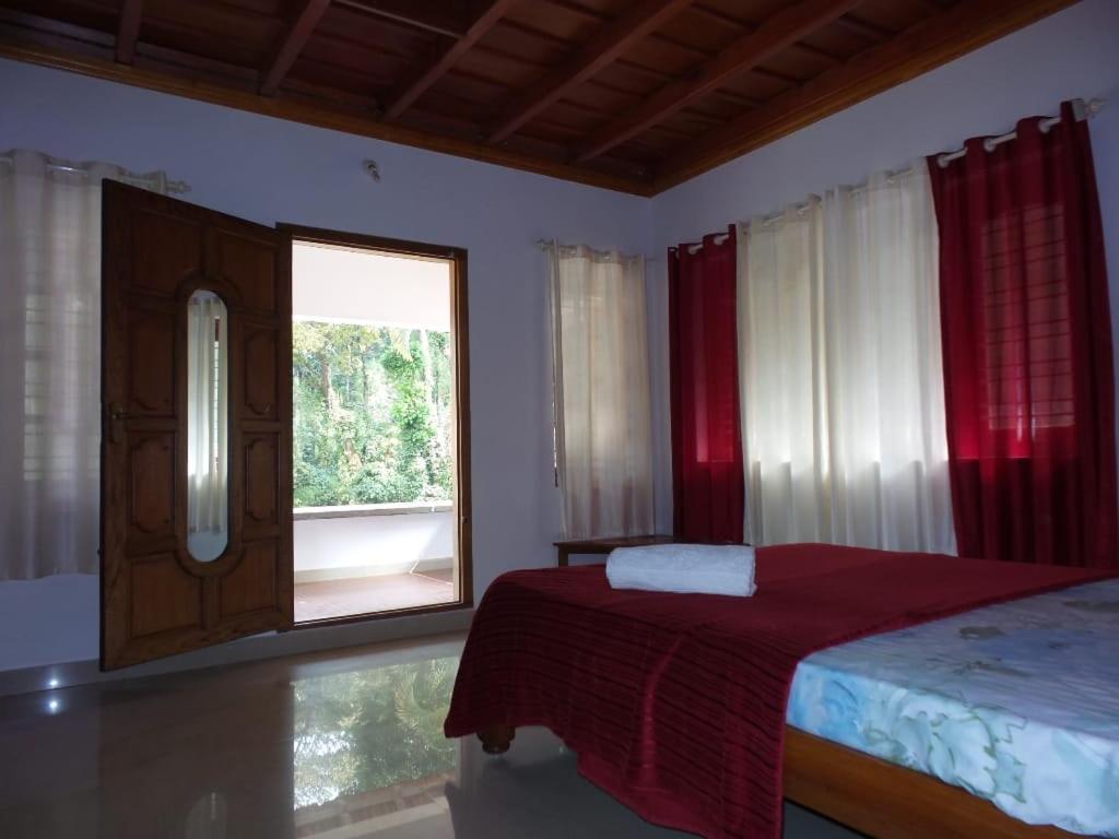 Coorg Divine Spark Home Stay Suntikoppa 外观 照片