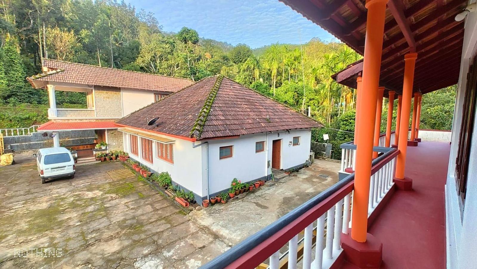 Coorg Divine Spark Home Stay Suntikoppa 外观 照片