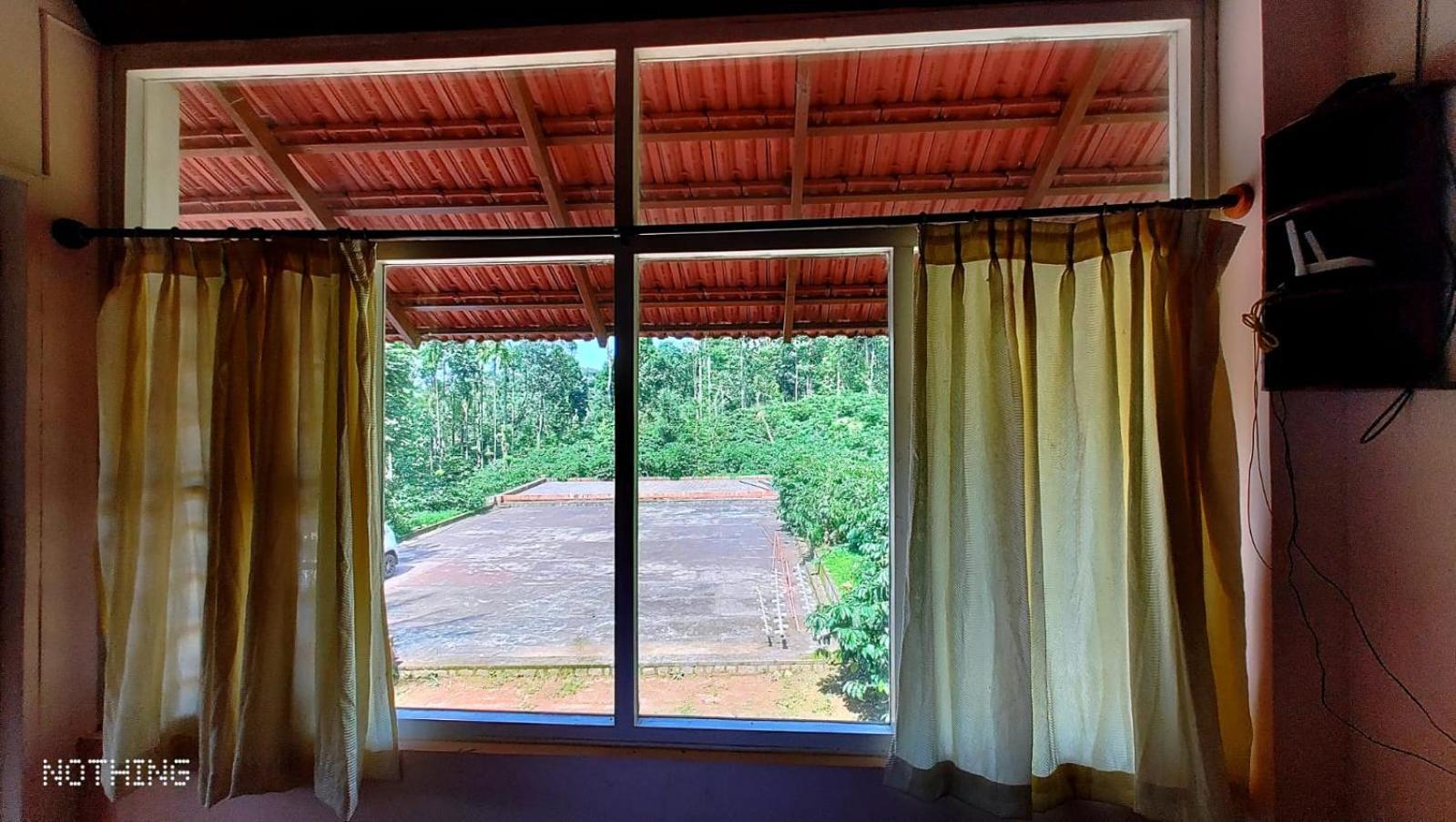 Coorg Divine Spark Home Stay Suntikoppa 外观 照片